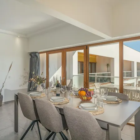 Alba Marina Apartment, With 3 Bedrooms And Pool *