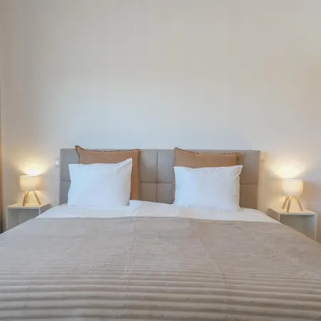 Alba Marina Apartment, With 3 Bedrooms And Pool Λάγος