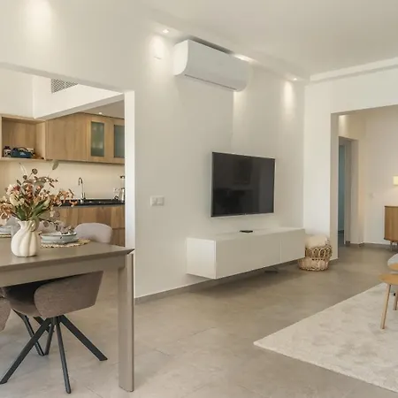 Alba Marina Apartment, With 3 Bedrooms And Pool Λάγος