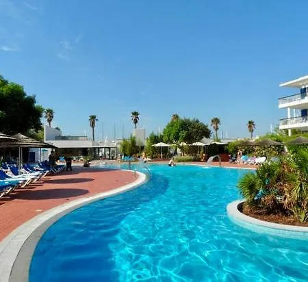 Alba Marina Apartment, With 3 Bedrooms And Pool * Lagos