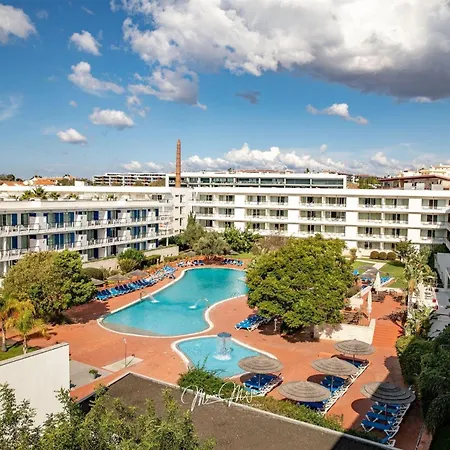 شقة Alba Marina Apartment, With 3 Bedrooms And Pool